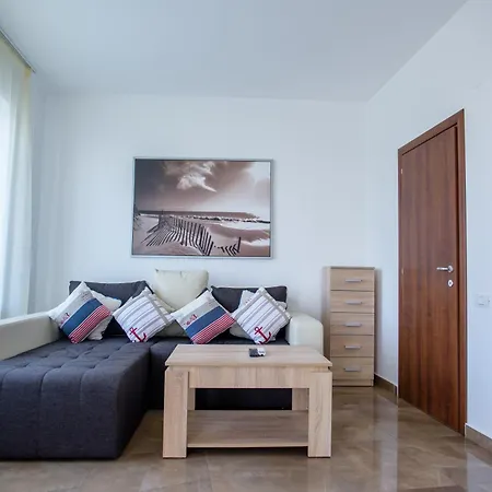 公寓 C&y Aqua Park 马马亚